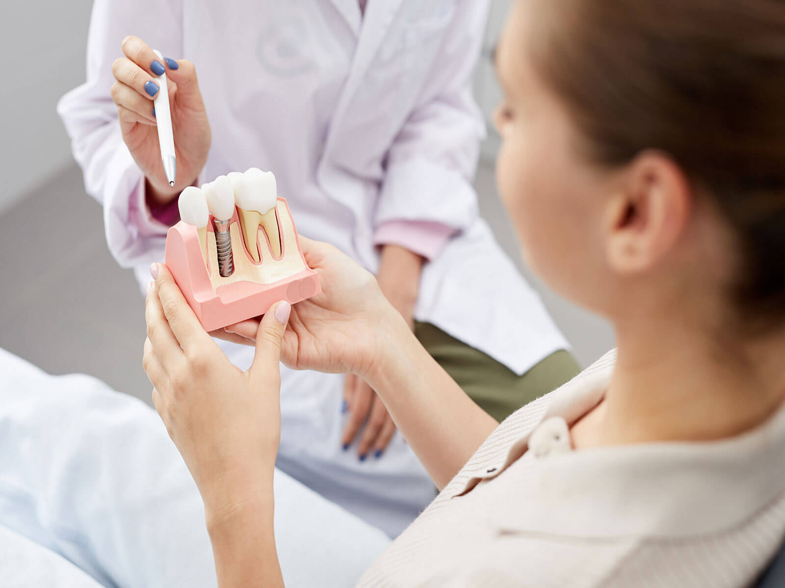 Dental Implants For Missing Molars: What Patients Should Know?