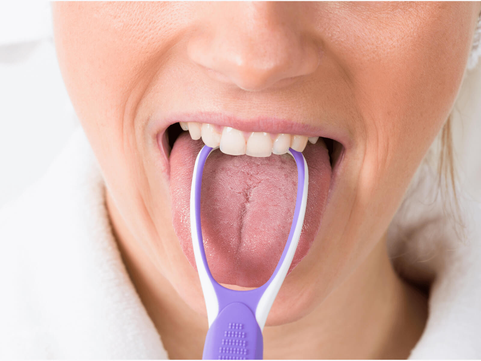 Plastic Vs. Metal Tongue Cleaner: Which One Is Right For You?